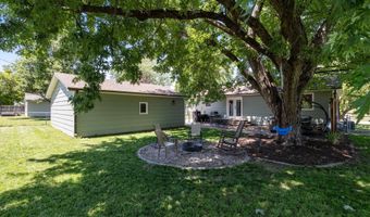 413 NE 7th St, Ankeny, IA 50021