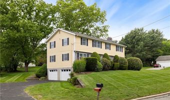1 Edelweiss Ave, Lincoln, RI 02865