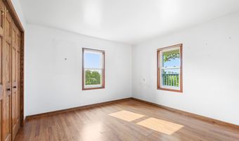 2466 655th Ave, Albia, IA 52531