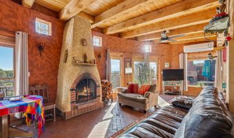 174 Hondo Seco Rd, Arroyo Hondo, NM 87513