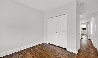 2 W BARNEY St, Baltimore, MD 21230