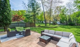 18 Hillcrest Ter, Bayonne, NJ 07035
