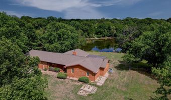 4 Lakeridge Dr, Arkansas City, KS 67005