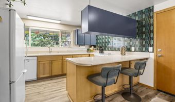 21081 Gardenia Ave, Bend, OR 97702