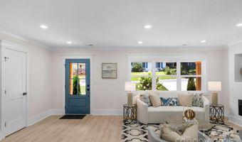 215 Wyanoke Ave, Charlotte, NC 28205
