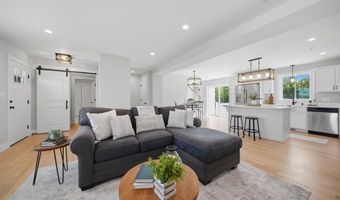 8 Robin Way 7, Chester, NH 03036