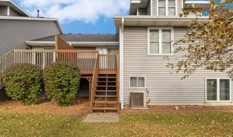 953 Robin Cir, Altoona, IA 50009