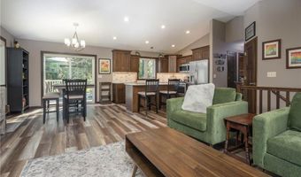 305 E Lake Geneva Rd NE, Alexandria, MN 56308