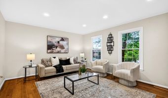 3495 PENCE Ct, Annandale, VA 22003