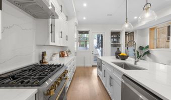 3916 8TH St NW B, Washington, DC 20011