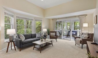 32 Brewster Ln 32, Acton, MA 01720