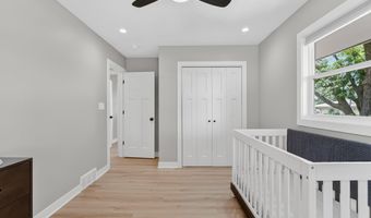 805 SE 2nd St, Ankeny, IA 50021