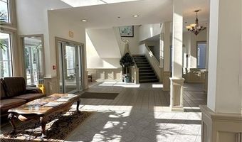 132 Old River Rd 203, Lincoln, RI 02865