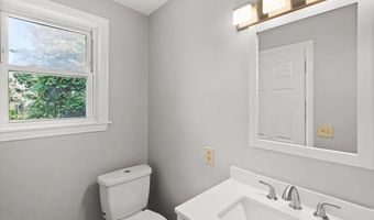 6 Richs Ct, Amesbury, MA 01913