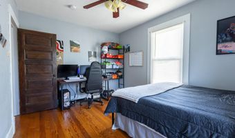 120 W Locust St, Aurora, MO 65605