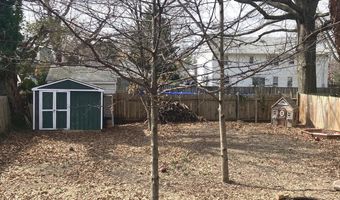 626 S IRVING St, Arlington, VA 22204