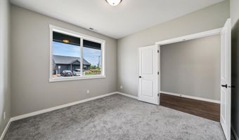 11208 APPLE Ln, Donald, OR 97020