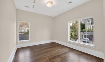 4964 ESKRIDGE Ter NW, Washington, DC 20016
