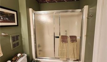 27 Partridge Dr, Agency, MO 64401