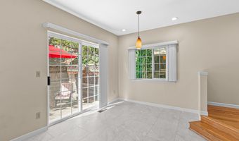 581 Scenic Dr, Ashland, OR 97520