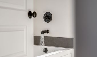 634 NW 28TH St, Battle Ground, WA 98604