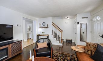 121 Twin Brook Ln 121, Bellingham, MA 02019