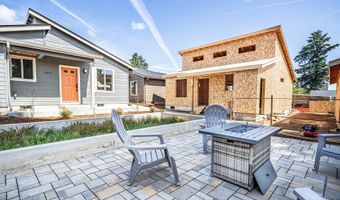 12252 Meadowlawn Dr, Oregon City, OR 97045