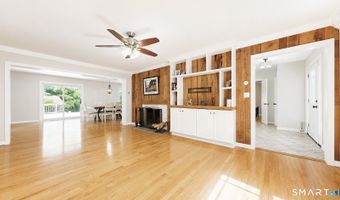 285 Wooding Hill Rd, Bethany, CT 06524