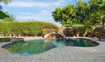 2351 S GLEN Dr, Chandler, AZ 85286