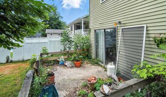 907 S Superior St, Angola, IN 46703