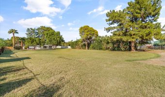 2029 W SHAWNEE Dr, Chandler, AZ 85224