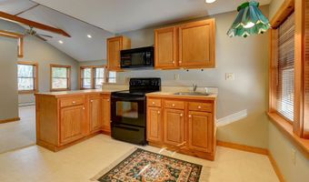 70 River St, Bartlett, NH 03812