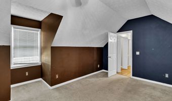 125 Lake Picketts Dr, Acworth, GA 30101