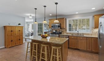 18 Holbrook Rd, Bedford, NH 03110