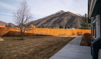 411 Chestnut Loop, Bellevue, ID 83313