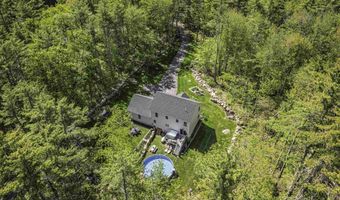 16 Stagecoach Rd, Barrington, NH 03825