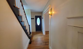 84 14th St, Bangor, ME 04401