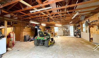 4720 State Highway 39, Aurora, MO 65605