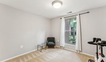 3376 WOODBURN Rd 23, Annandale, VA 22003