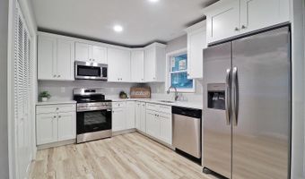 11 Pomona Dr, Barnegat, NJ 08005