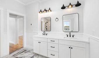 55 Dolphin Ave, Jamestown, RI 02835