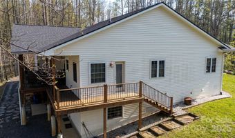 12 Riverview Dr, Bakersville, NC 28705