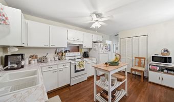 2978 Lee Marie Dr, Adrian, MI 49221