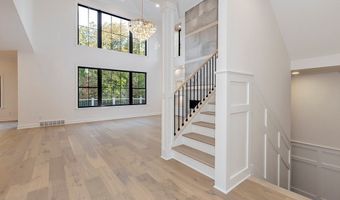 29549 N Hilltop Rd, Orange, OH 44022