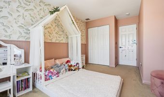 5 Tradewinds Ave, Barnegat, NJ 08005