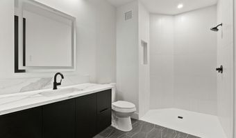 985 SE RIMROCK Ln, Milwaukie, OR 97267