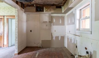 355 N 8th St, Arlington, NE 68002