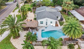 225 SHERRY Dr, Atlantic Beach, FL 32233