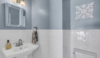 745 Halliard Ave, Beachwood, NJ 08722