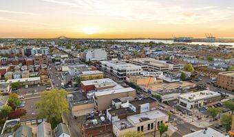 527-531 BROADWAY, Bayonne, NJ 07002